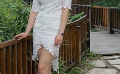 棒棒糖放屁眼里旋转的游戏